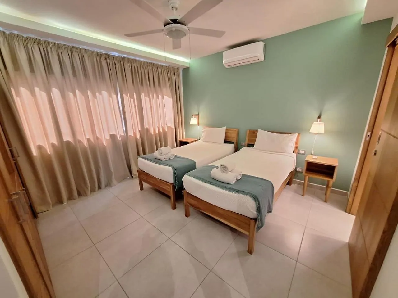 Luxury Apartment For 4 In Center 拉斯特拉纳斯